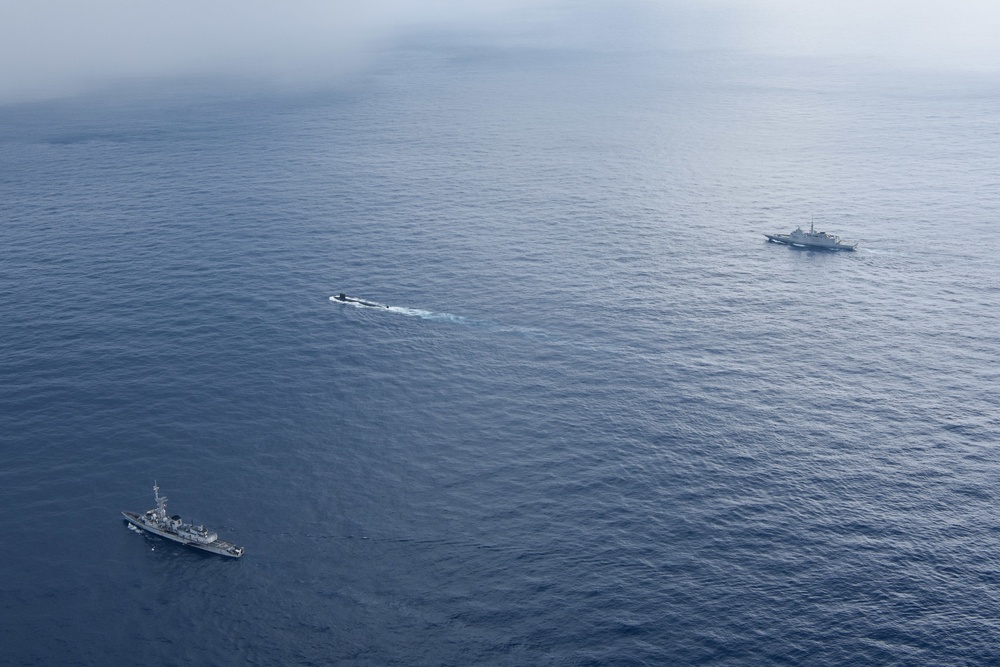 U.S. strengthens defense ties with France with submarine exercise in the Indian Ocean