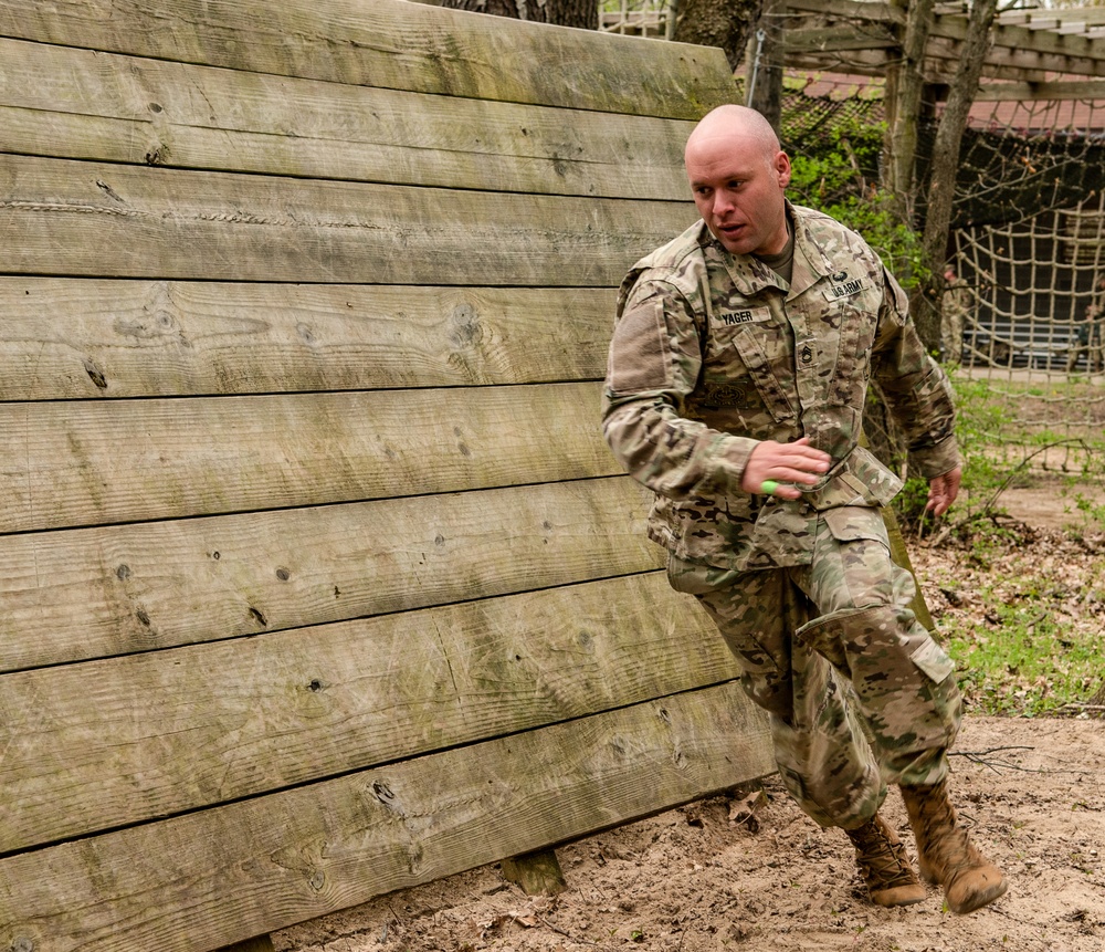 SFC Yager to Represent Region VI at National Best Best Warrior Competition