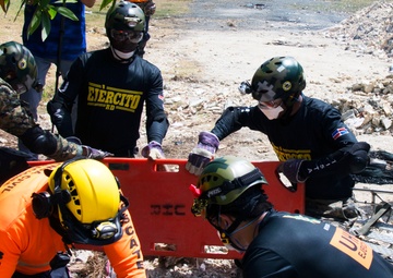 U.S. Army South motto comes to life during Fuerzas Aliadas Humanitarias