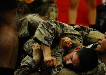2IDRUCD Soldiers engage in Friday Night Fights