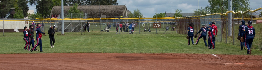 Sabers dominate Cinco de Mayo softball championship tournament