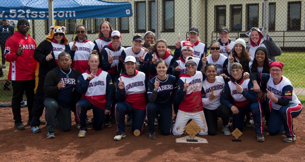 Sabers dominate Cinco de Mayo softball championship tournament