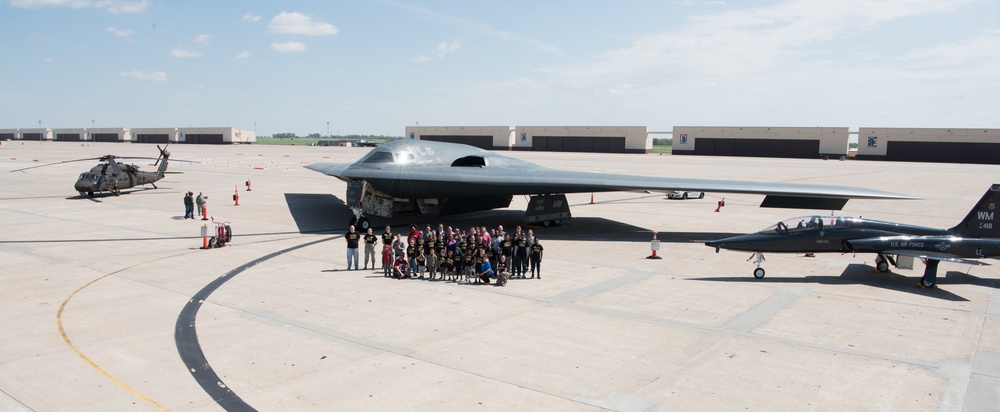 Whiteman AFB hosts mock deployment for children