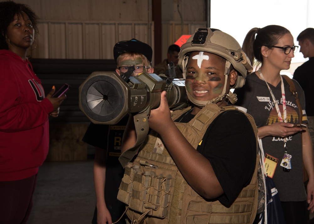 Whiteman AFB hosts mock deployment for children