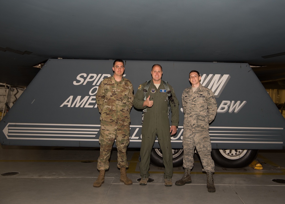 Brig. Gen. John J Nichols' fini flight as Whiteman AFB Commander