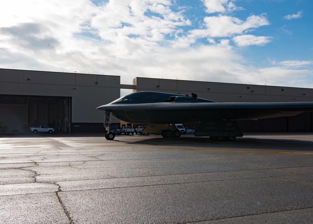 Brig. Gen. John J Nichols' fini flight as Whiteman AFB Commander