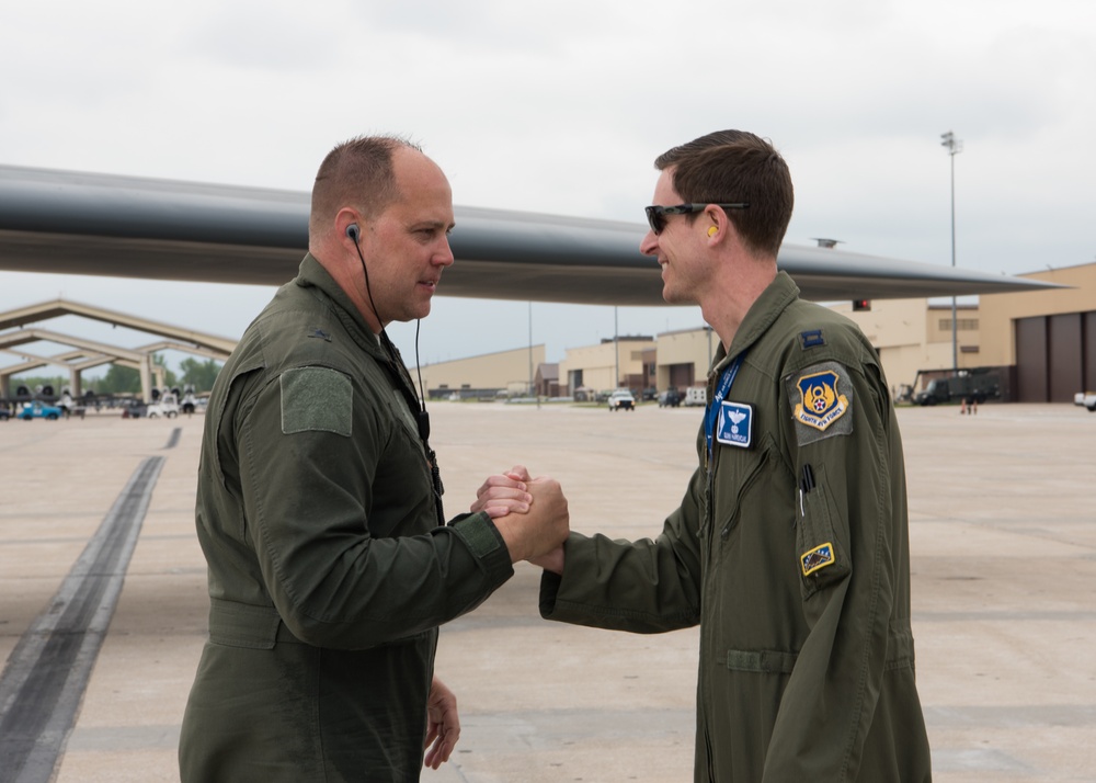 Brig. Gen. John J Nichols' fini flight as Whiteman AFB Commander