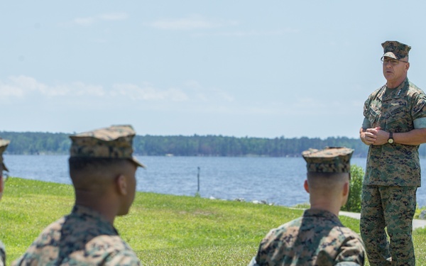 2nd Marine Logistics Group Service Members Receive Awards for Excellency