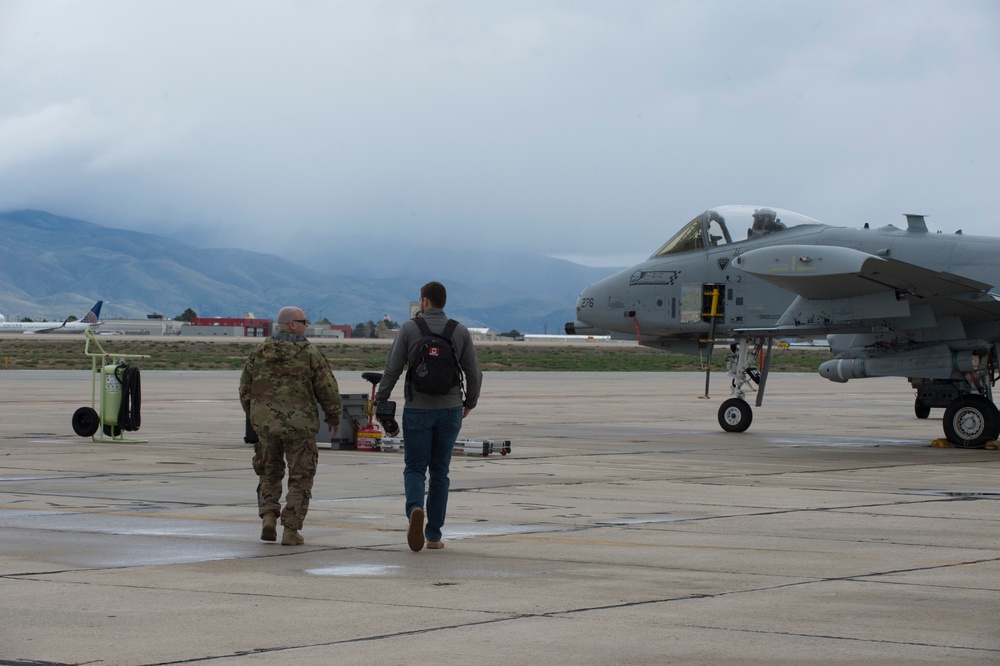 Civilian Aircraft Enthusiast, BOISPOTTER, Tours Gowen Field