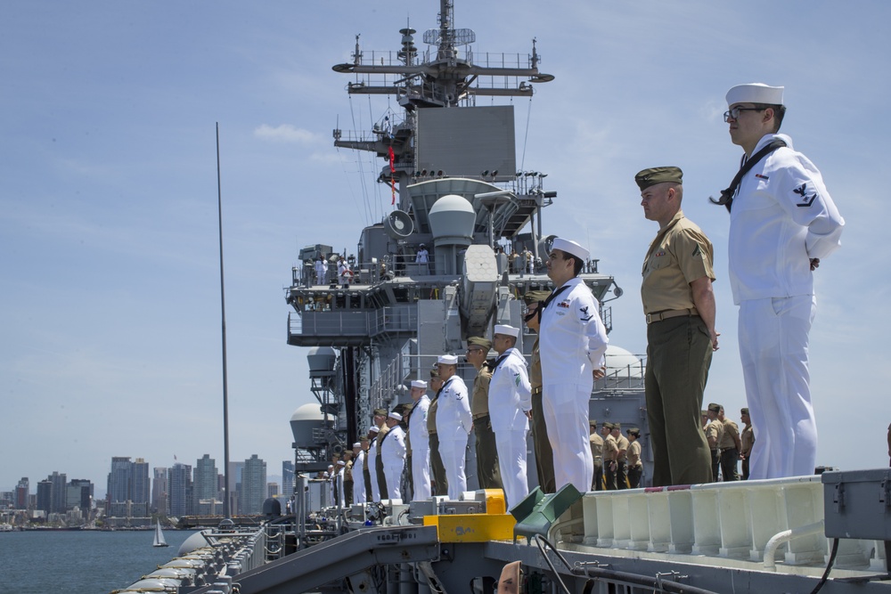 San Diego USS Boxer Depart