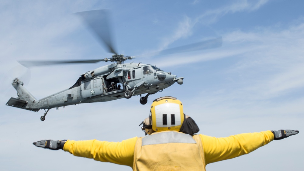 USS Boxer Vertical Replenishment