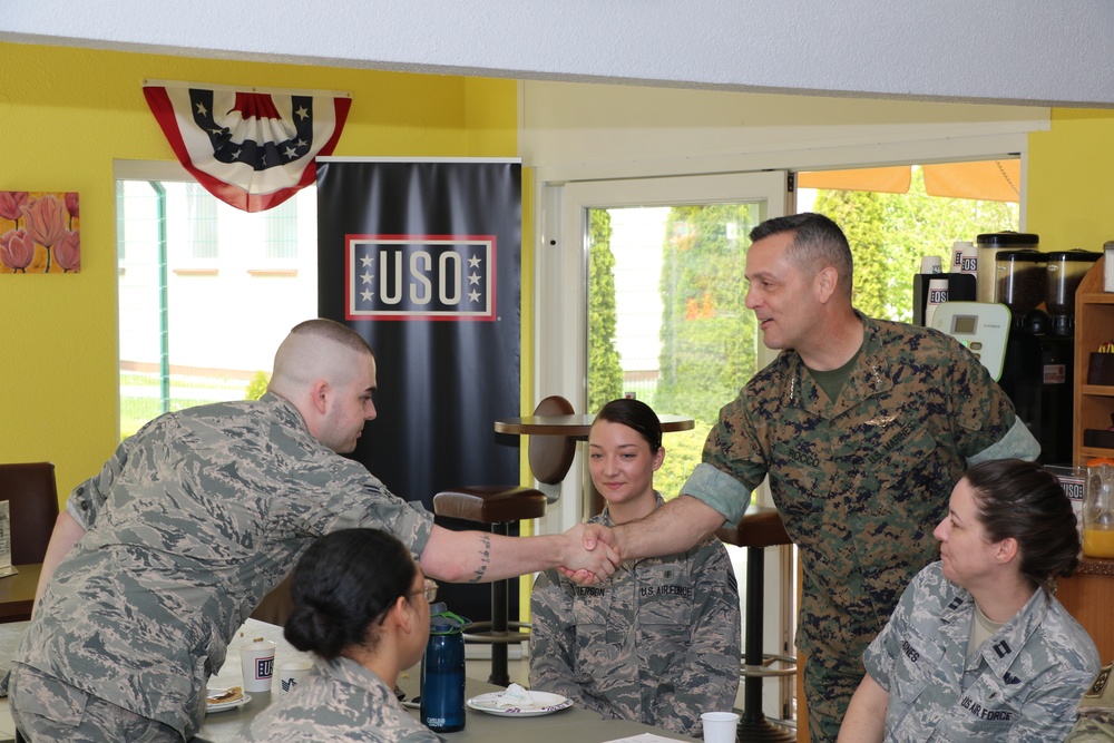 Marine Corps leaders meet Air Force CCATT at LRMC USO