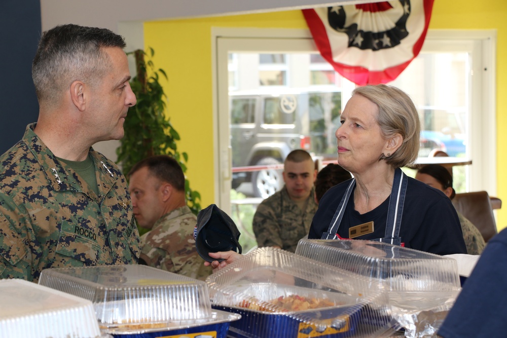 Marine Corps Lt. Gen. Michael A. Rocco visits LRMC USO