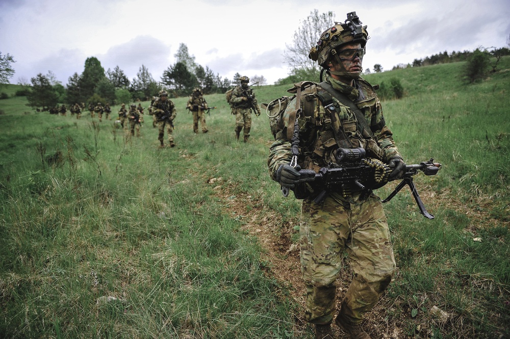 Sky Soldiers conduct tactical movement