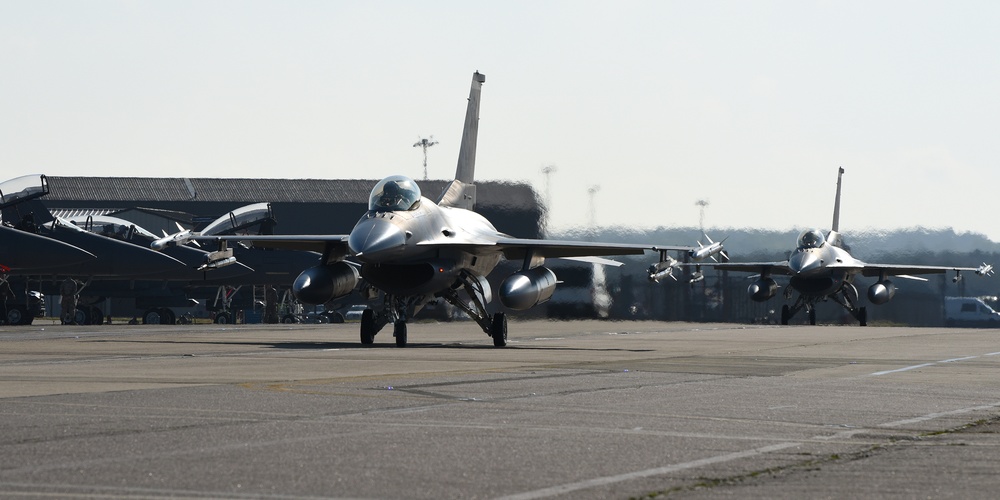 Air Force Reserve F-16's deploy to RAF Lakenheath for training
