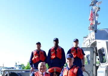 Coast Guard 5th District commander, mayor of Portsmouth celebrate National Wear Your Life Jacket to Work Day