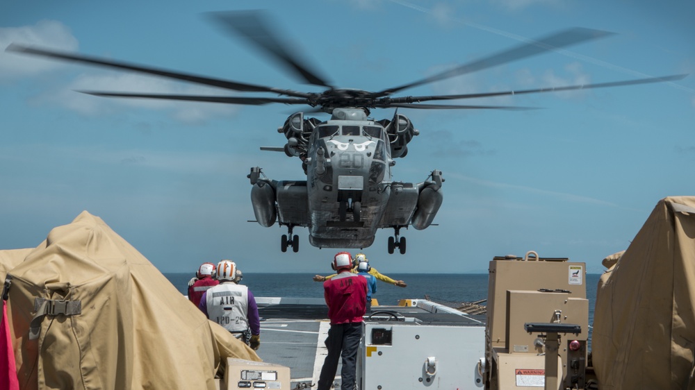 11th MEU Aviation Combat Element onload