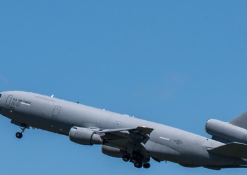 KC-10 Extender and C-5M Super Galaxy takes off at Dover Air Force Base
