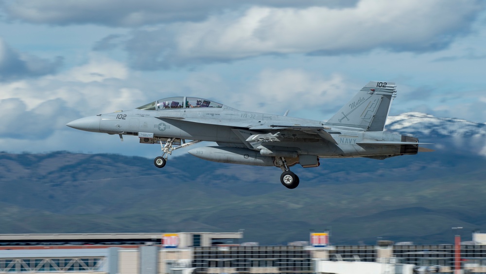Navy Super Hornets Take Flight with Idaho Air National Guard A-10s