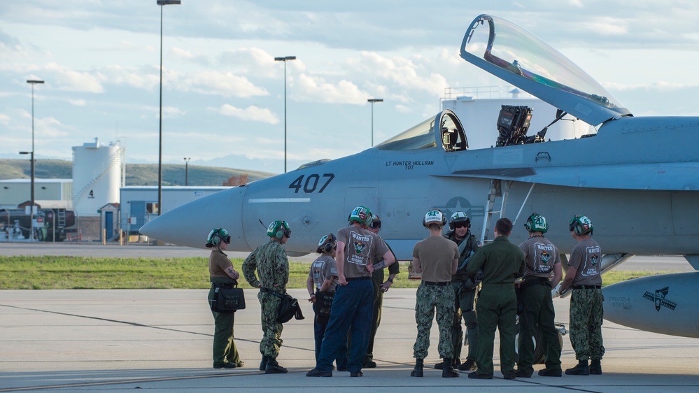Navy Super Hornets Take Flight with Idaho Air National Guard A-10s