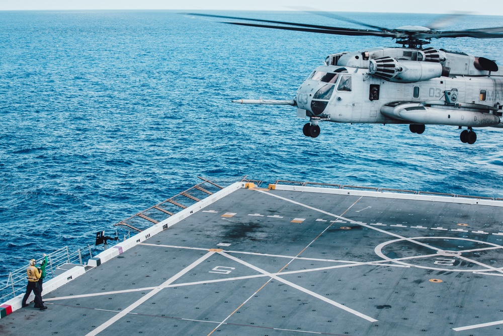 MAG-24 performs DLQs aboard USS John P. Murtha