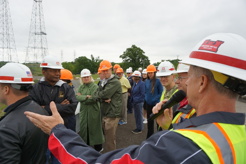 Marine Transportation and Research Board of the National Academies tours Kentucky Lock