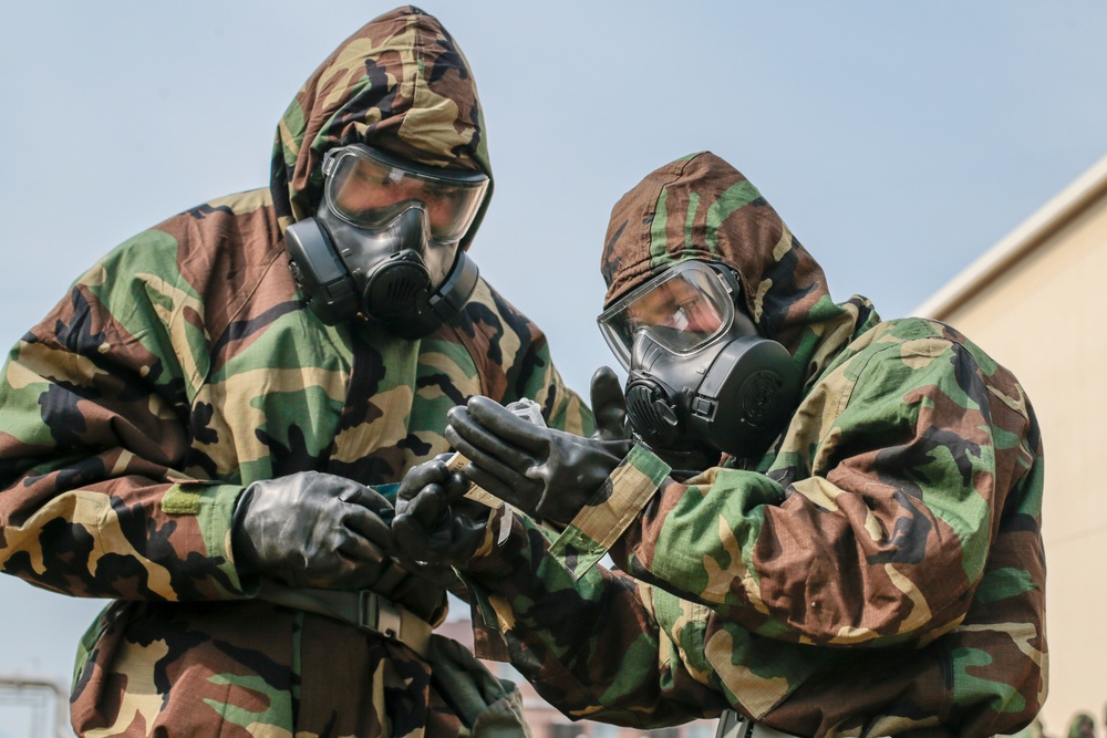 Identify, Report, Mark: Marines learn CBRN techniques