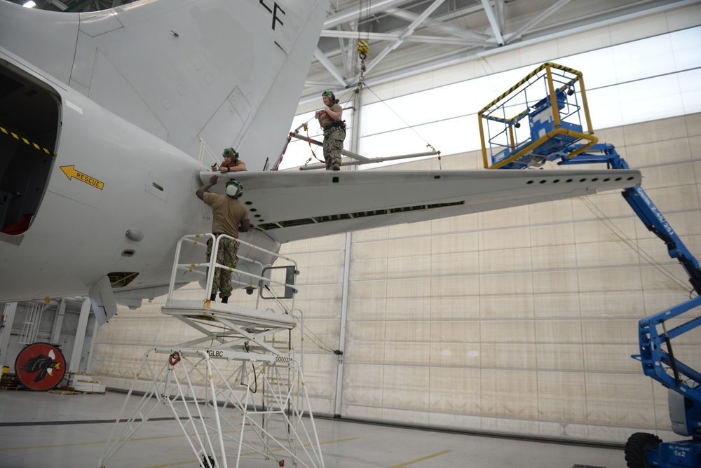 P-8A horizontal stabilizer maintenance