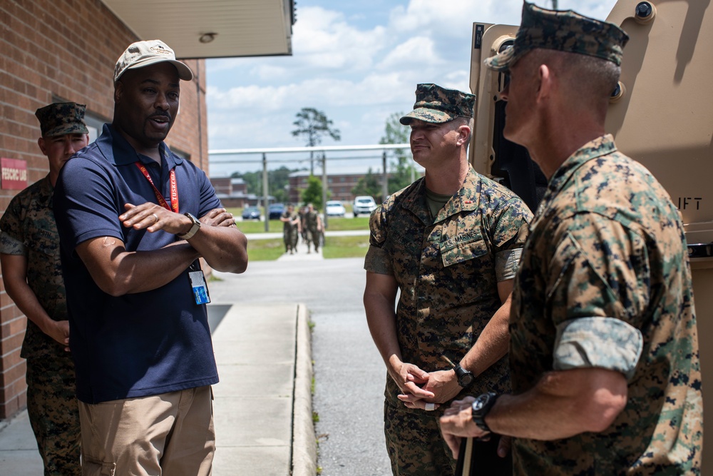 Deputy Assistant Secretary of the Navy visits Marine Corps Combat Service Support schools