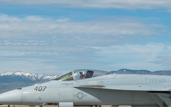 Navy Super Hornets Take Flight with Idaho Air National Guard A-10s