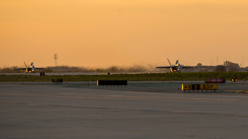 Navy Super Hornets Take Flight with Idaho Air National Guard A-10s