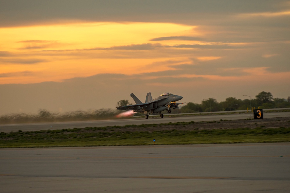 Navy Super Hornets Take Flight with Idaho Air National Guard A-10s