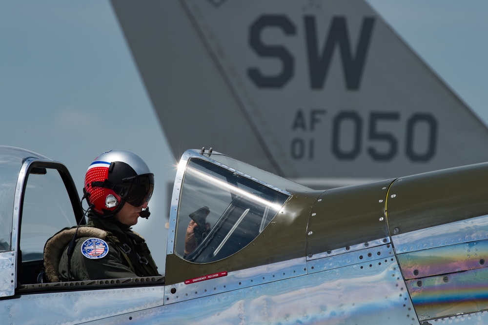 F-16 Viper Demo Team Heritage Flight certification 