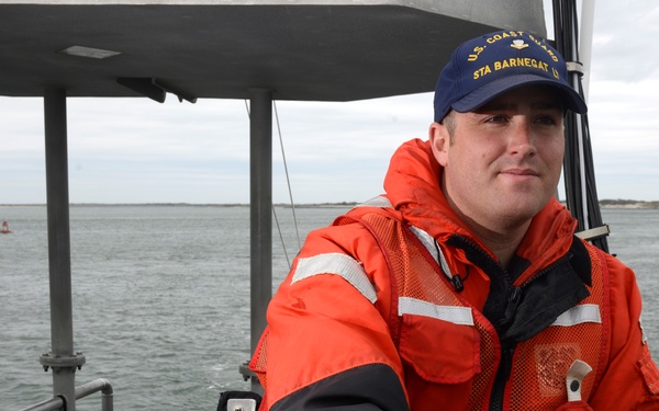 2018 Cdr. Ray Evans Outstanding Coxswain Trophy awarded to Petty Officer 2nd Class Eric Thornton