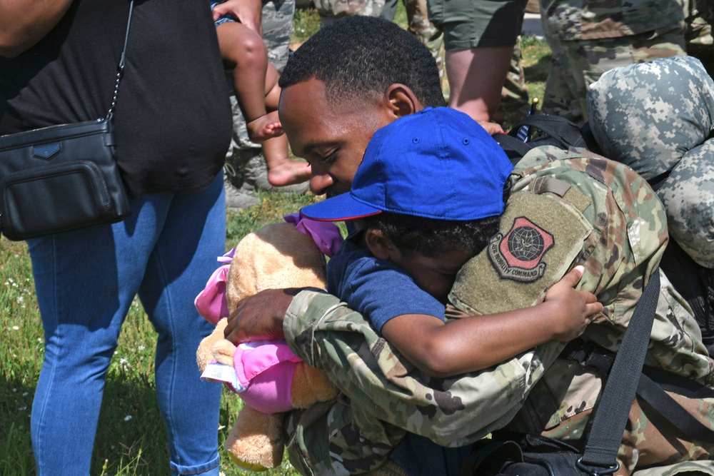 39th Airlift Squadron Deploys