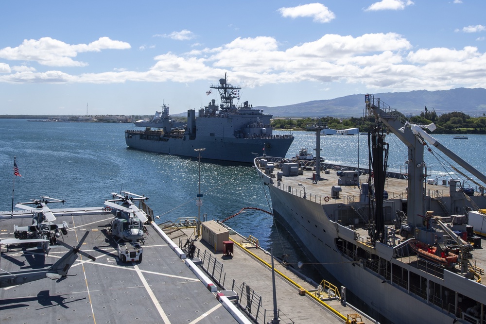 USS Harpers Ferry Departs Pearl Harbor