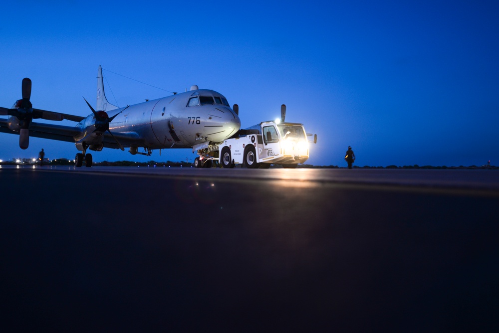 P-3C Aircraft Move