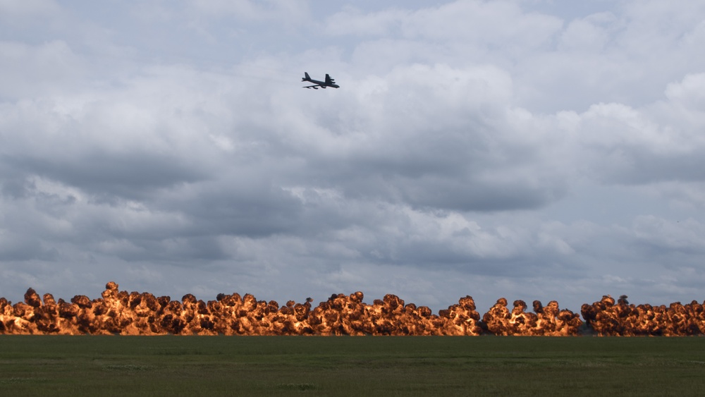 Barksdale AFB hosts Defenders of Liberty Air &amp; Space Show