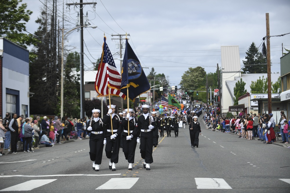 DVIDS Images 72nd Bremerton Armed Forces Day Parade [Image 6 of 14]