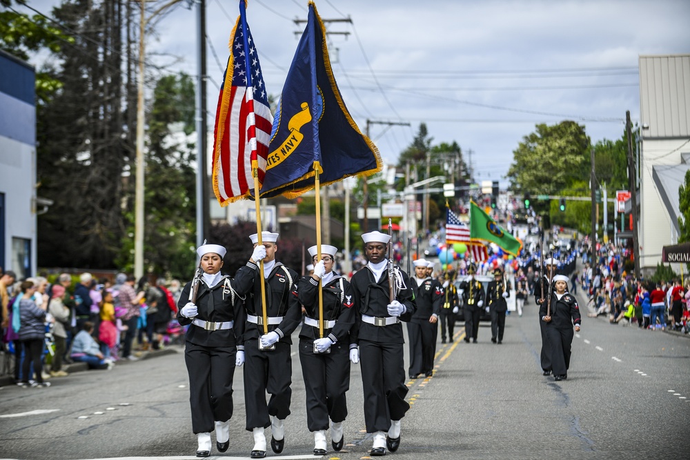 DVIDS Images 72nd Bremerton Armed Forces Day Parade [Image 7 of 14]