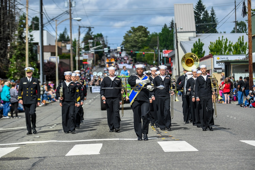 DVIDS Images 72nd Bremerton Armed Forces Day Parade [Image 10 of 14]