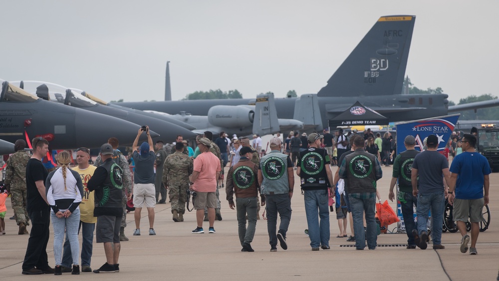 Barksdale AFB hosts Defenders of Liberty Air &amp; Space Show