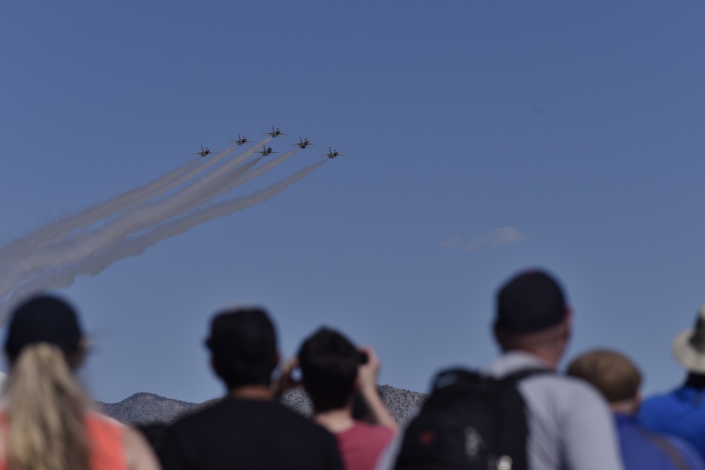 Kirtland Air and Space Fiesta Airshow hosts Thunderbirds