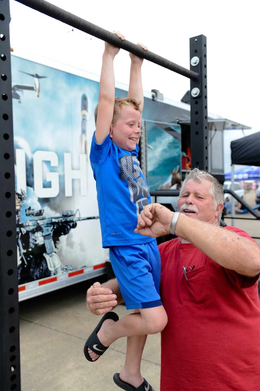 Barksdale AFB hosts Defenders of Liberty Air &amp; Space Show