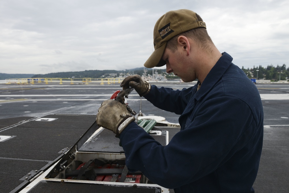 Nimitz Sailor Prepares For Underway
