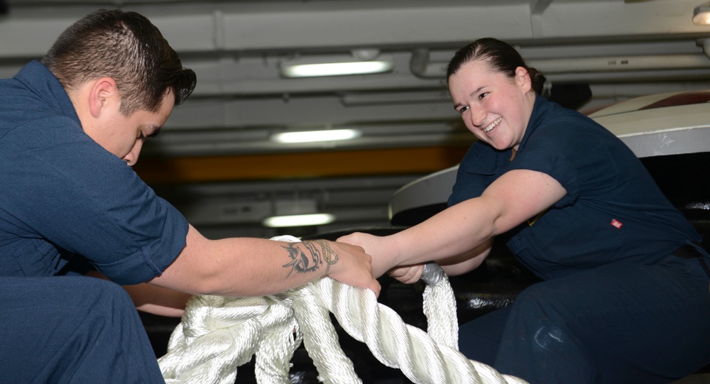 Nimitz Sailors Splice Mooring Lines