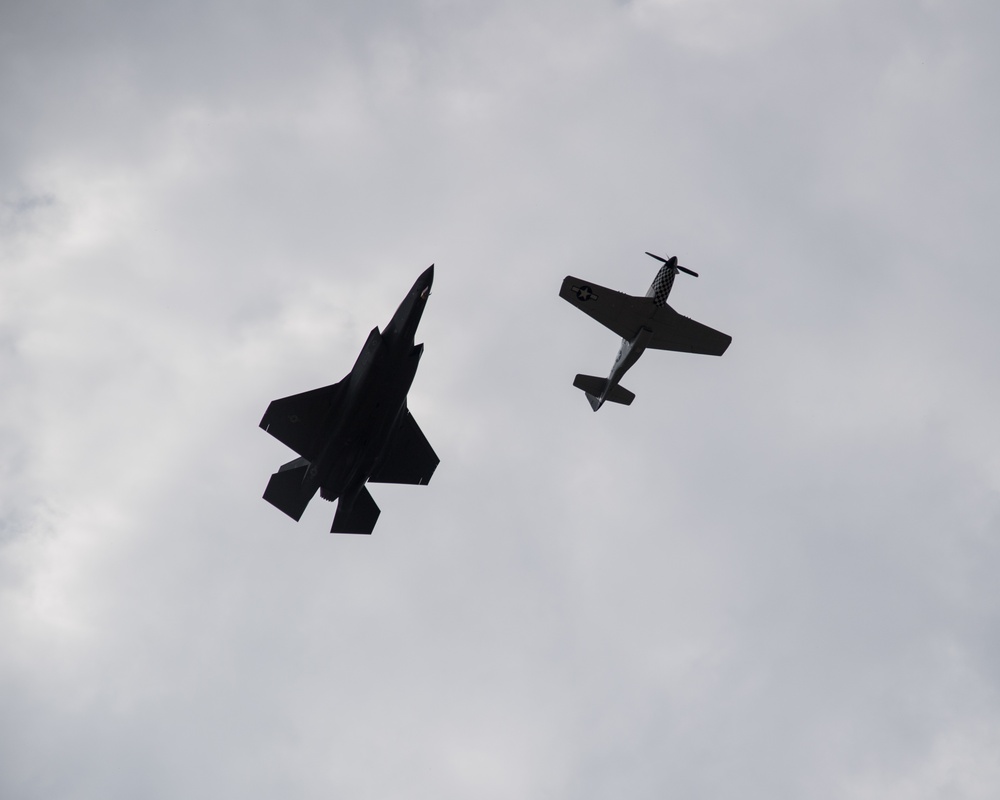 Barksdale AFB hosts Defenders of Liberty Air &amp; Space Show