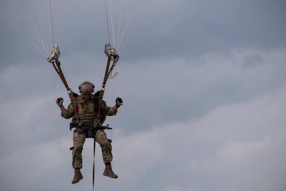 Barksdale AFB hosts Defenders of Liberty Air &amp; Space Show