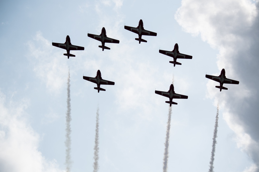 Barksdale AFB hosts Defenders of Liberty Air &amp; Space Show