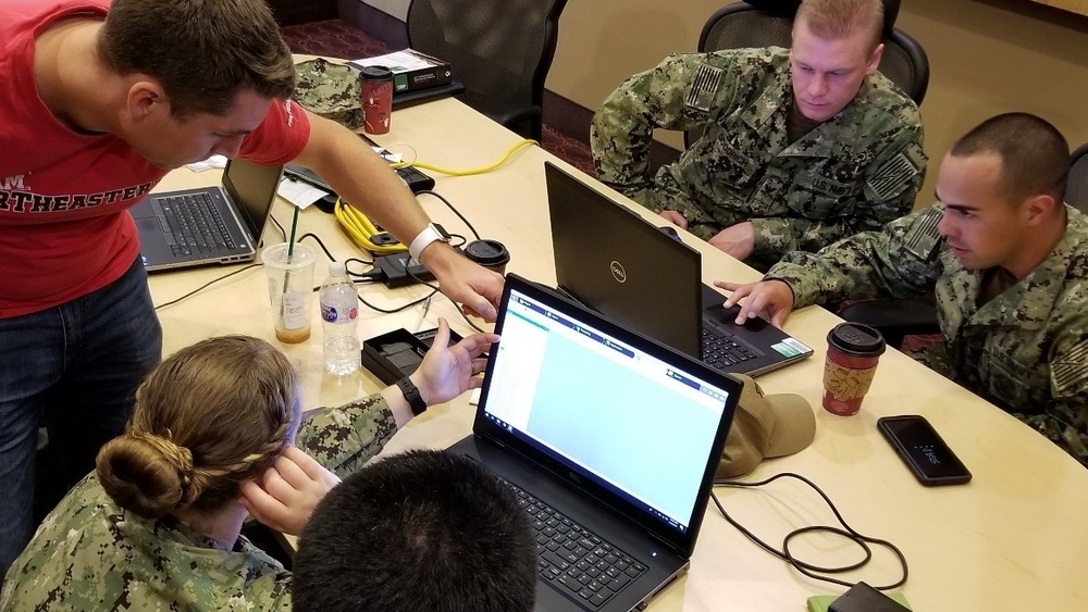 SPAWAR Reserve Sailors Assigned to the Configuration Validation Team Train with Naval Information Warfare Center Pacific’s RESTORE Lab
